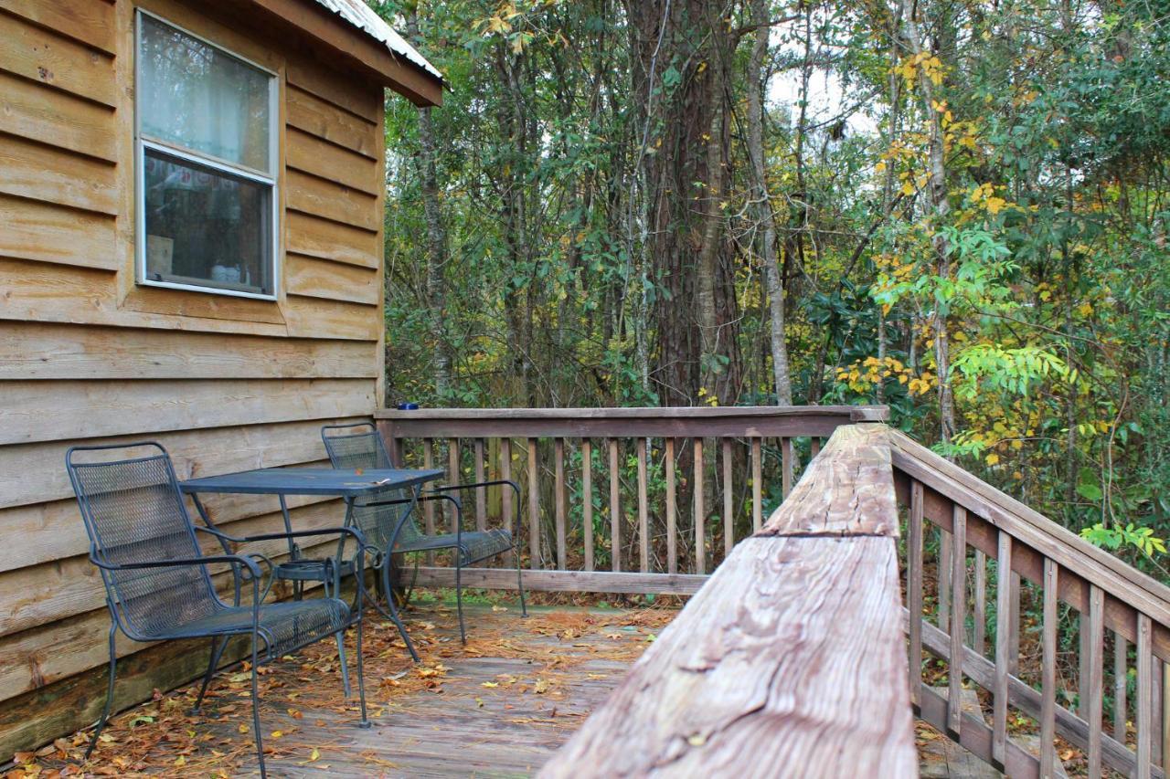Berry Creek Cabins Bed and Breakfast Isabel Exteriör bild