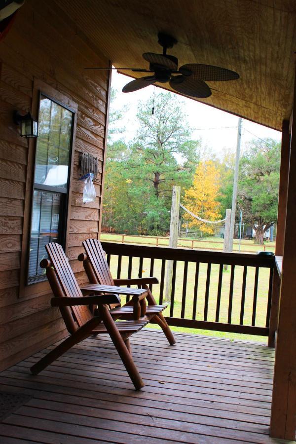 Berry Creek Cabins Bed and Breakfast Isabel Exteriör bild