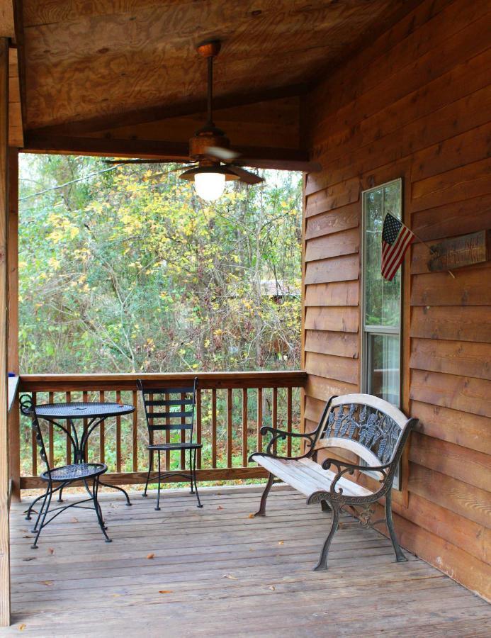 Berry Creek Cabins Bed and Breakfast Isabel Exteriör bild