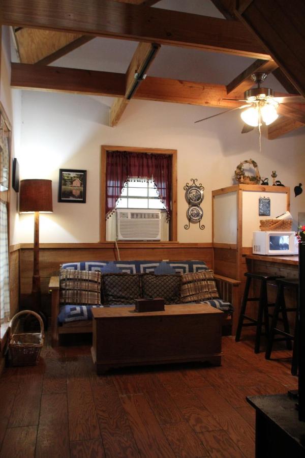 Berry Creek Cabins Bed and Breakfast Isabel Exteriör bild